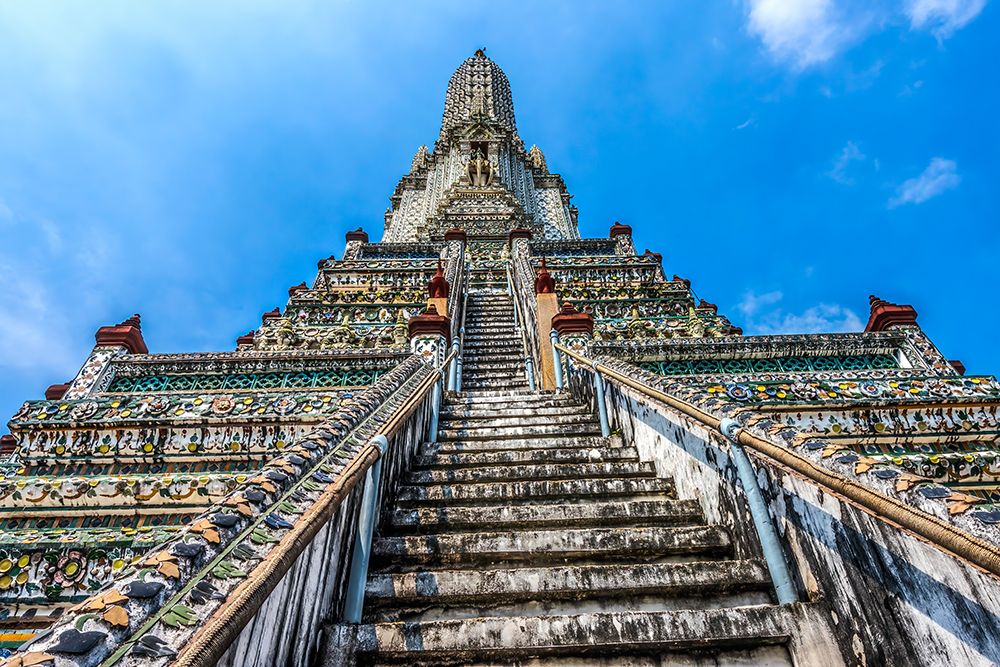 Ceramic elephant stairs, central prang, Wat Arun, Buddhist Temple of Dawn, Bangkok, Thailand.